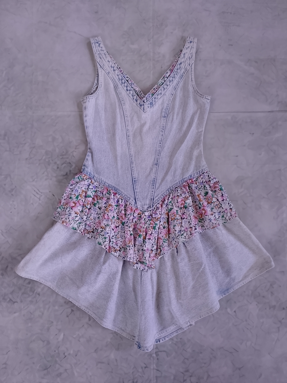 Vintage 80s 90s Acid Wash  Floral Ruffle Mini Short Dress - Picture 10 of 12